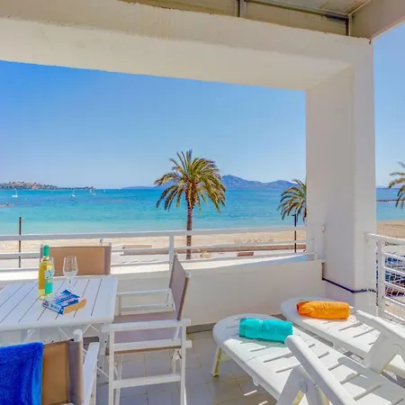Beachfront Sivella By Sealand