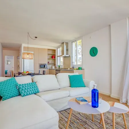 Beachfront Sivella By Sealand Apartment