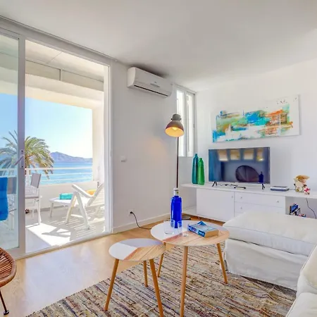 Beachfront Sivella By Sealand Apartment Port de Pollenca