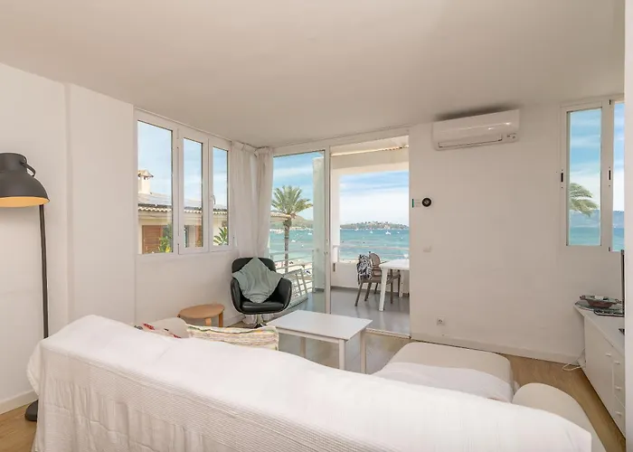 Beachfront Sivella By Sealand Apartamento