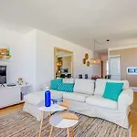 Beachfront Sivella By Sealand